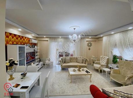 Silivri Klassis Mevkii Satılık Müstakil Deniz Manzaralı Villa