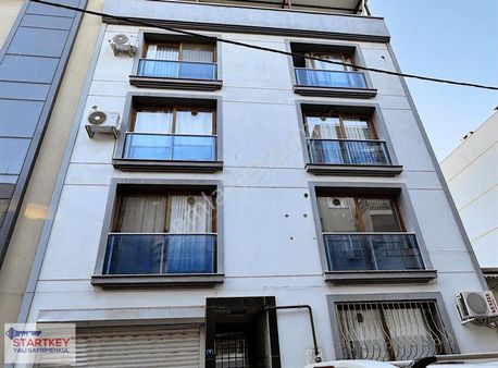 Çiğli'de Merkezi Konumda Satılık 1+1 Daire