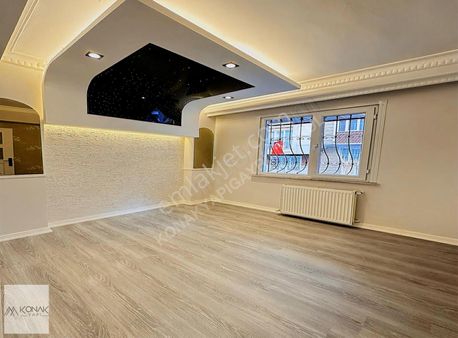 Metrobüs Yürüme Mesafesi İskanlı Balkonlu 2+1 Satılık Daire