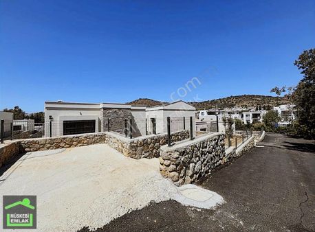 İslamhanelerinde 340 M2 Bahçeli 3+1 Tek Katlı Daire