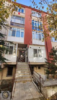 Şehrin Merkezinde Müftülük Binası Yanında 3+1