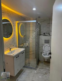 Kuşadası Davutlarda Tam Merkezde 1+1