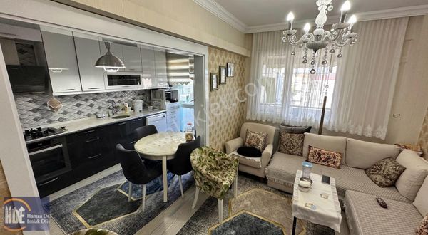 Hamza Dede Emlak İstiklal Caddesinde İçi Full Satılık Daire