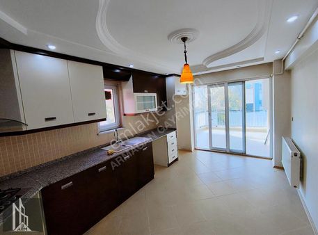 Kınıklıda 2.arakat Asansörlü Kiralık 4+1 Daire