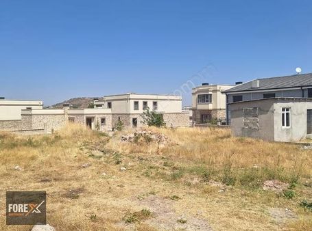 Hisarcıkta Yaz Kış Oturmaya Müsaid Süper Konumlu Villa Parseli