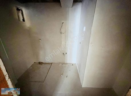 Barış'tan Tepeüstü Lale Sokakta Çift Kat Otoparklı Lüks Daire