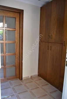 Emiray Dan 4 Katlı Kiralık Müstakil Köşe Fourlex