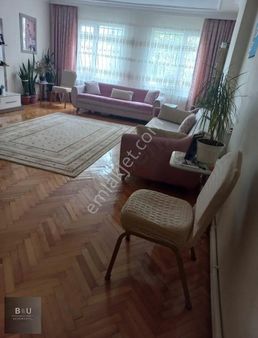 B&u Gayrimenkul'den Karacaibrahim Mahallesinde İskanlı Geniş 3+1