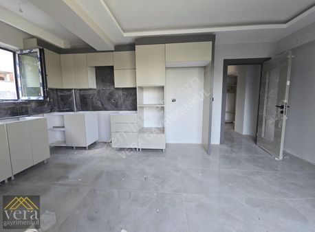 Doğukent Caddesinde Kapalı Garajlı 1. Sınıf İşçilik 4+1 Dubleks