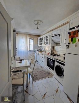 Serdaroğlundan Atatürk Caddesinde Satılık 2+1 Arakat Daire