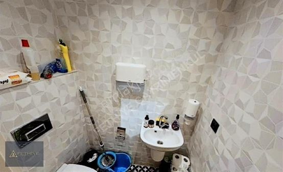 Fethiye Gayrimenkulden Cumhuriyette İşlek Caddede Satılık Dükkan