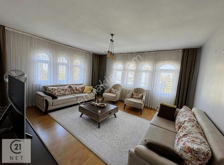 C21 Net'ten Bursa Caddesi Üzeri'nde Site İçi 3+1 Satılık Daire