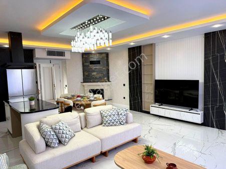 Didim'de Eşyalı Saunalı Hamamlı Eşyalı Satılık Villa