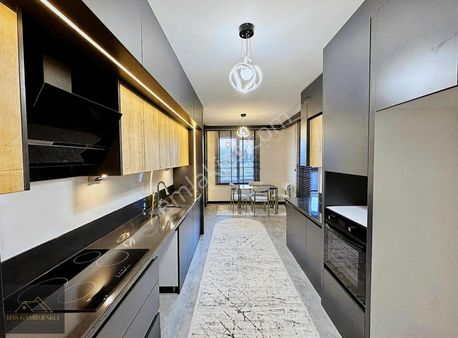 Has Gayrimenkul'den Hastane Yakın Sıfır 3+1 Site Dairesi