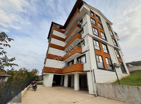 Yeşilyurt Mahallesinde 3+1 Satılık Manzaralı Dubleks Daire