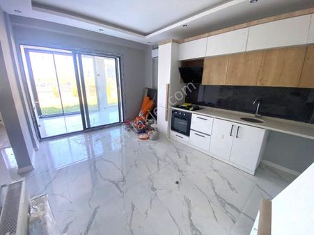 🟥🌹aktiften Deniz Kıyısında Rüzgar Sesi Eşliğinde Huzur Bulduğunuz Satılık 2+1 Daire✔✔🌹