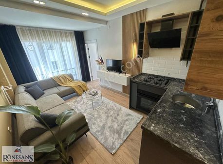 Rönesans Emlak Satılık Yüksek Giriş 1+1