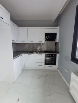 Hürriyet Mah Ebeveyn Banyolu - İskanlı 2+1 Tapu Masrafsız Arakat