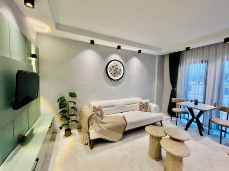 Müthiş Fırsat .. Arakat..cadde Cepheli.. Geniş Salon 🌺