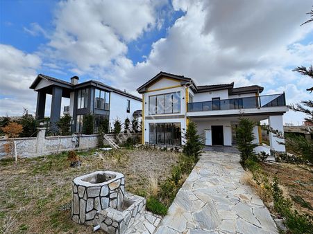 Topakkaya Medeni'de Satılık 4+1 Dublex Sıfır Villa