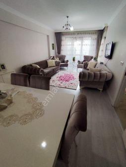 Mertcan Dan Hürriyet Mah Ebeveyn Banyolu - İskanlı 2+1 Balkonlu