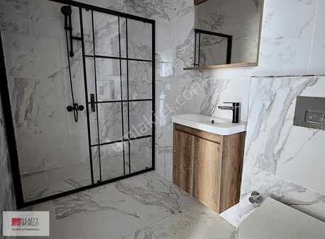 2+1 90 M2 Kartepe /dumlupınarda Sıfır Alttan Isıtmalı ! İskanlı