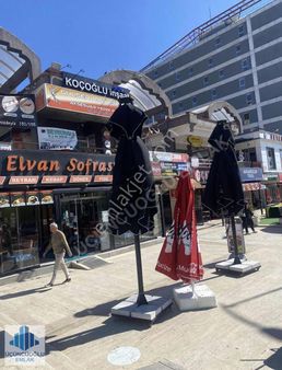 Pendik Yenişehirin Gurup Center Pasajında Kiralık Dükkan