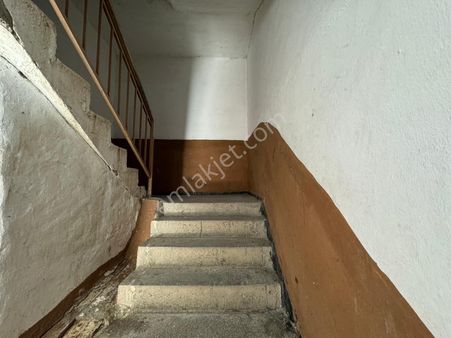 Derince Sırrıpaşa Mah. En Uygun 2+1 Ara Kat Fırsat Dairesi