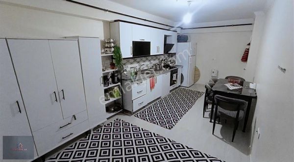 Zeki Emlak'tan Muradiye'de 2+1 Açık Mutfak Satılık Daire