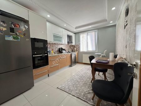 Yeni Bina'da 3+1 Tek Daire Üzerine 150 M2 Geniş Daire