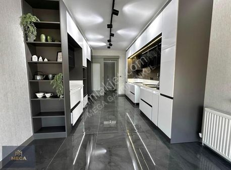 Mega Gayrimenkul'den Şık Tasarımı İle Ovacık Merkez'de 4+1 Daire
