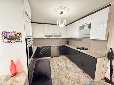 Atapark Mahallesi'nde Cadde Üzerinde 5+1 Teras Dubleks!