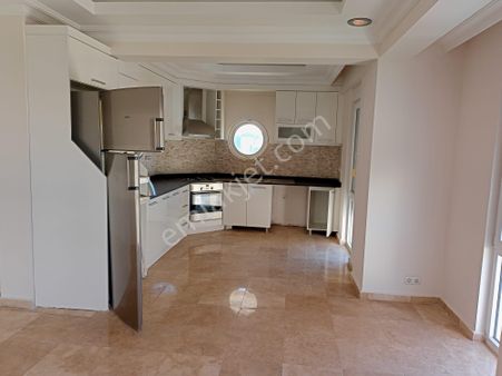 Turizm Merkezi Belek De Satılık Dublexs Site İçi Villa