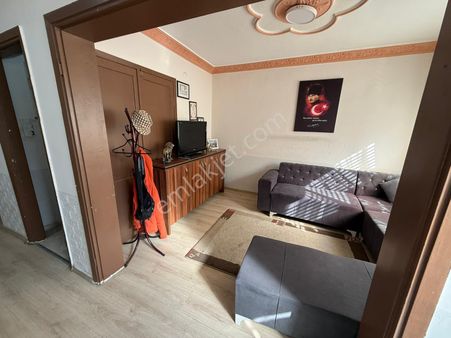 Manisa Şehzadeler Utku Mah. 2+1 Cadde Üzerinde Daire