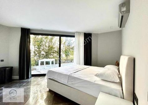 Bodrum Bitez Sahil Plajlı Sitede Eşyalı Bahçe Katı Kiralık Daire