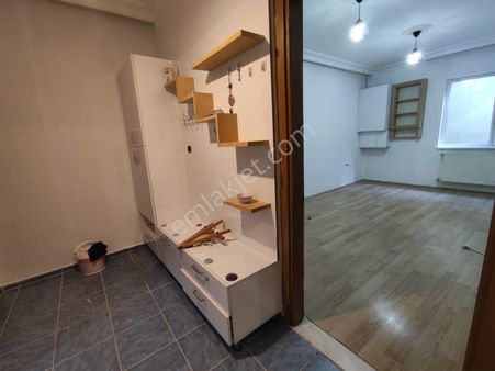 Emniyetevler'de Metroya 2dk,2+1,kot 1,70m2, Daire Artum'dan