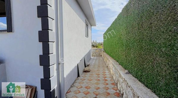 Seferihisar Kavakdere'de Satılık 300m2 Müstakil 2 + 1 Yazlık