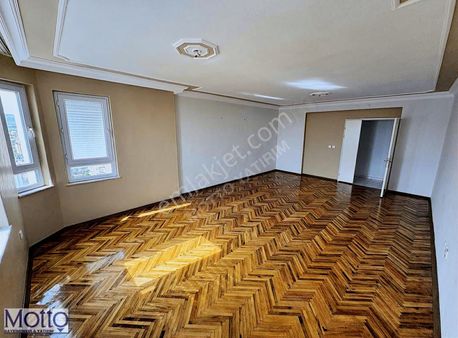 Antalya Manzaralı İçi Yapılı Site İçinde 150m2 Satılık 3+1 Daire