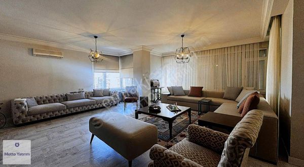 Motto Yatırımdan Lüks Eşyalı Geniş Kiralık Daire