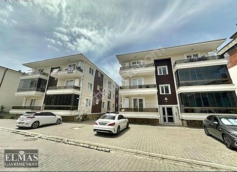 Arifiye Hanlı Merkez Mahallesinde 2+1 Satılık Daire