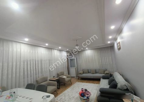 Körfez Hacıosman Mahallesinde 3+1/160 M2 Ebeveyn Banyolu Arakat Daire