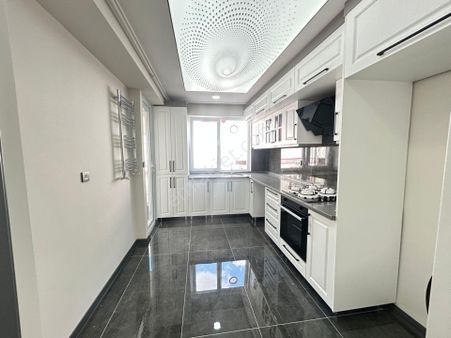 Taner'den Dikmen Harbiye Mah'de 3+1 Orta Kat Süper Lüks Ön Cephe