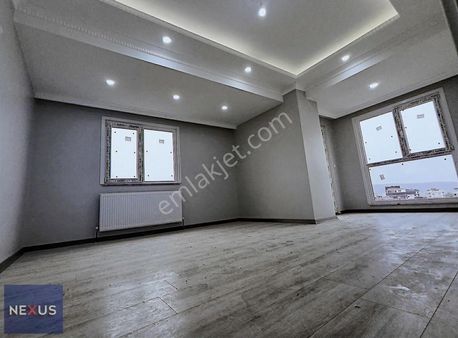 Sultanbeyli'de Satılık 2+1 Otoparklı & Ebeveyn Banyolu Daire