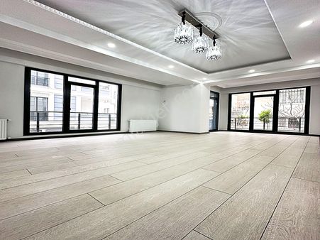 Beylikdüzün'de Vatandaşlığa Uygun Oturuma Hazır Lüx Daire !!