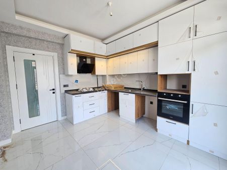 Dumlupınar Mah. İşyapar Gayrimenkul'den Cadde Yakını Sıfır 2+1 Daire