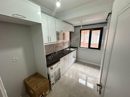 Şeref Emlak Dörtyola Yakın Satılık Ara Kat Daire 5.550.000 Tl