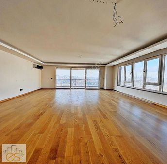 Bahçeşehir Konaklarında Panoramik Manzaralı Full Konsep Lüx 4+1