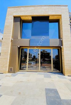 Akbayır Gayrimenkul'den Devren Kiralık İş Yeri