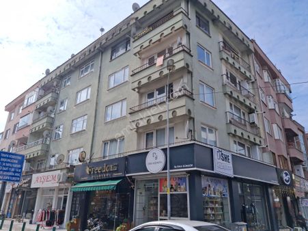 Fırsat!! Düzce, Spor Sok. 2+1 Açık Mutfak Net 80m² Satılık Daire