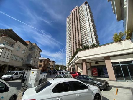 Bornova Dap Yapı’da Kullanıma Hazır Kiralık Dükkan